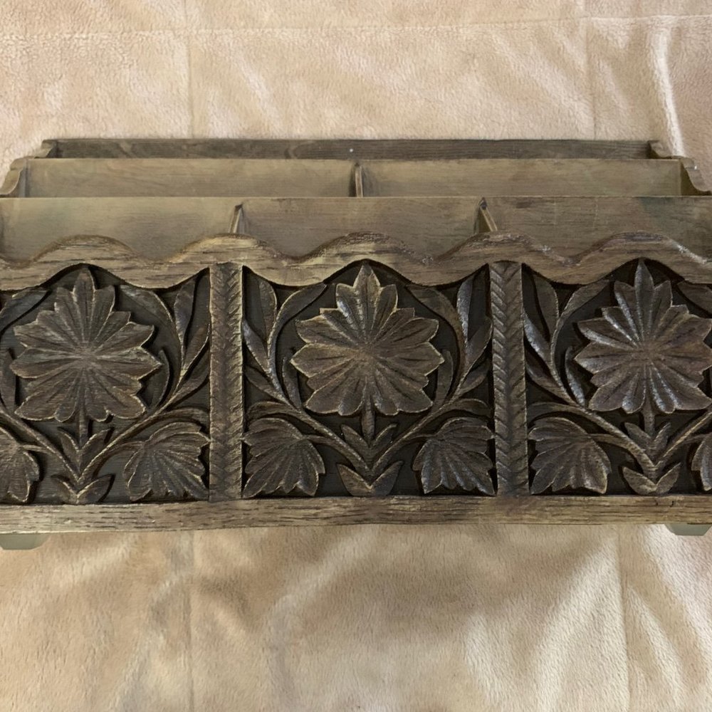 📑Host Pick📨 Vintage Lerner - Carved Faux Wood Letter, Mail, Desk Storage Caddy